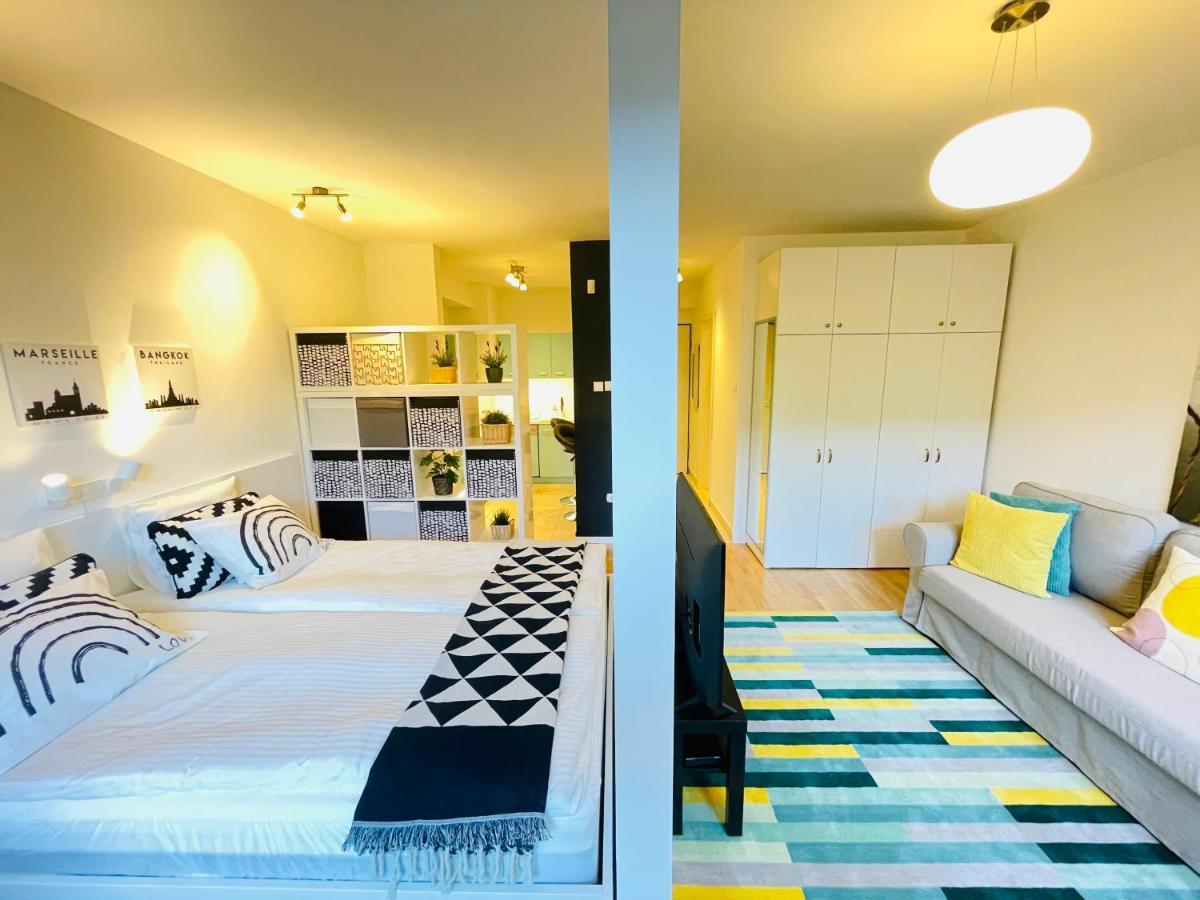 Peony Hollo Apartment - Free Garage Under The House Budapest Exterior photo
