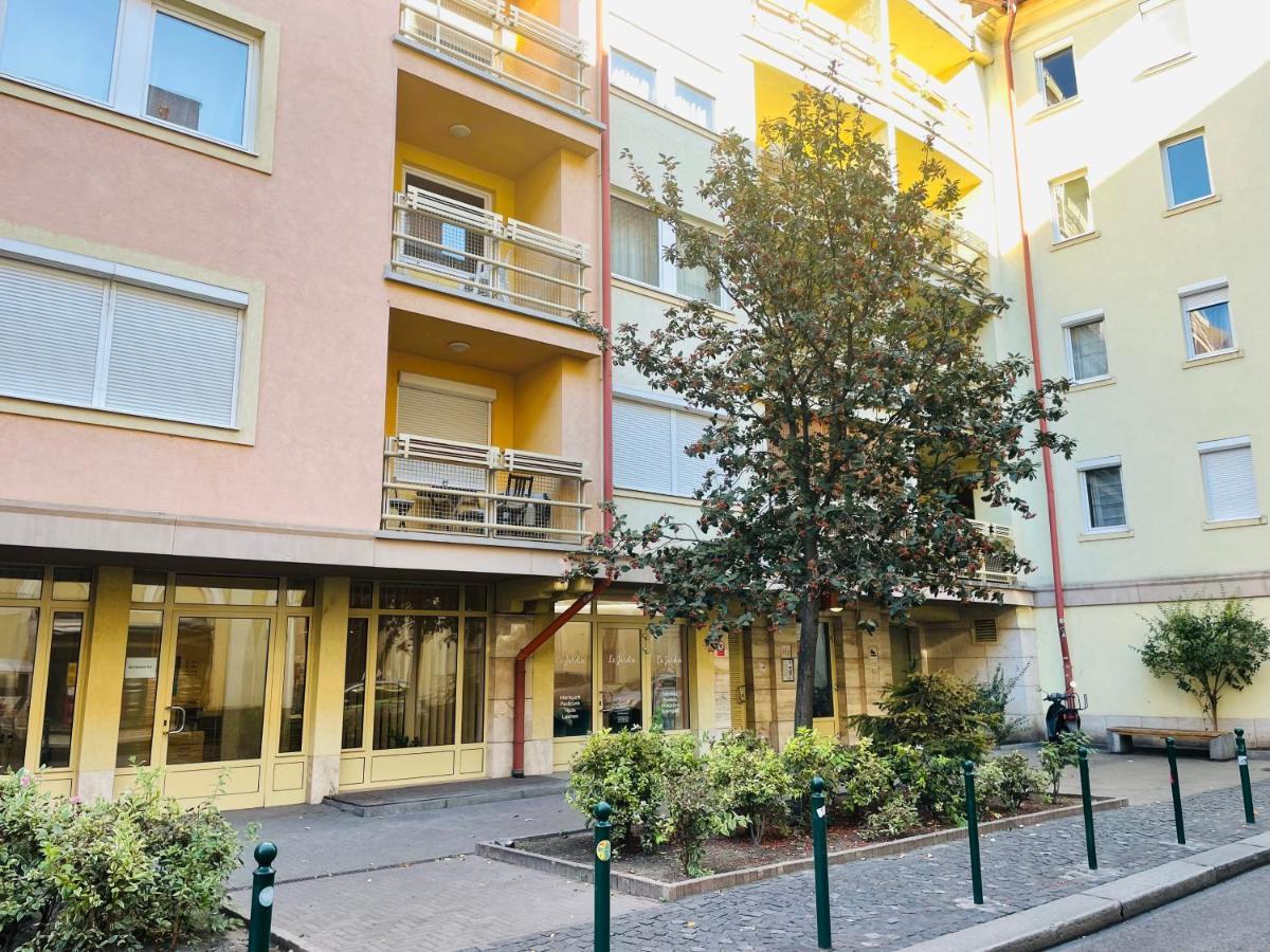 Peony Hollo Apartment - Free Garage Under The House Budapest Exterior photo
